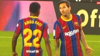 Посмотри, что случилось между Месси и Ансу Фати в матче Барселона – Вильярреал