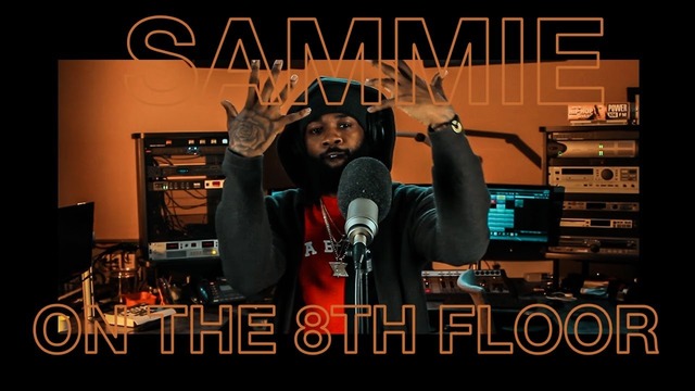 Sammie performs times 10 live on the 8th floor
