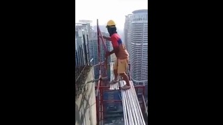 Когда ты строишь небоскреб, но ничего не знаешь о технике безопасности