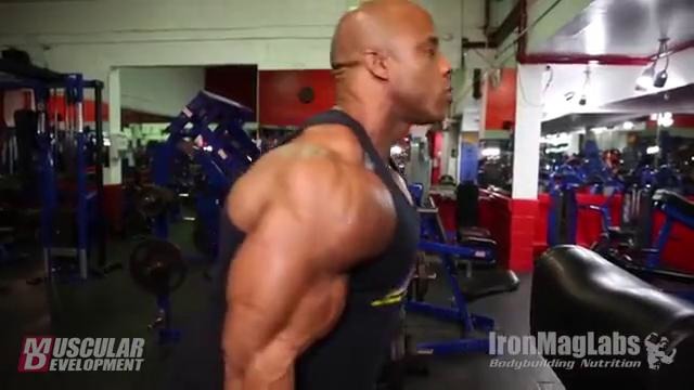 Victor Martinez Trains Chest and Biceps 5 Weeks Out from the Olympia