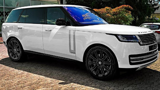 Range Rover Autobiography (2023) – Ultra Luxury 7 Seater Large SUV