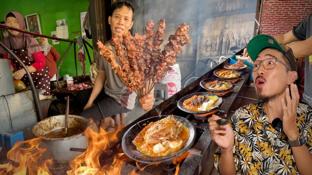 Индонезийская уличная еда. Гигантские шашлычки из козьего мяса. 500кг жареных бананов и дуриан