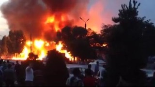 Пожар в г. Ахангаране Чайхона Темир ота