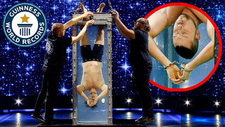 Underwater Escape Artist Races Against The Clock – Guinness World Records