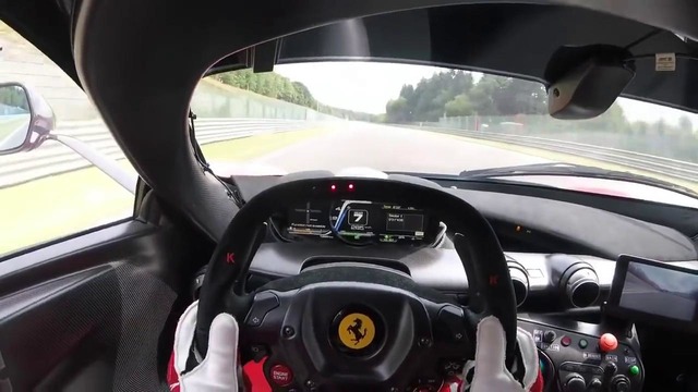 Ferrari FXX-K гоняет по Спа-Франкоршам