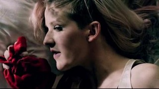 Ellie Goulding – Figure 8 (Official Music Video 2012)