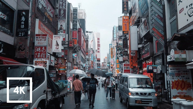 Walking in Light Rainfall in Shinjuku Sounds, (Omoide Yokocho and Kabukicho)