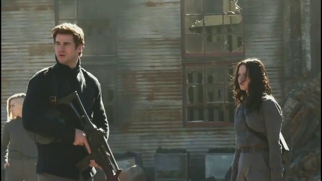 Обзор фильма «Голодные игры: Сойка-пересмешница. Часть I»