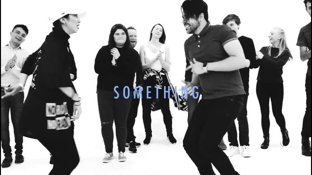 Ellie Goulding – Something In The Way You Move (Fan Dance Lyric Video)