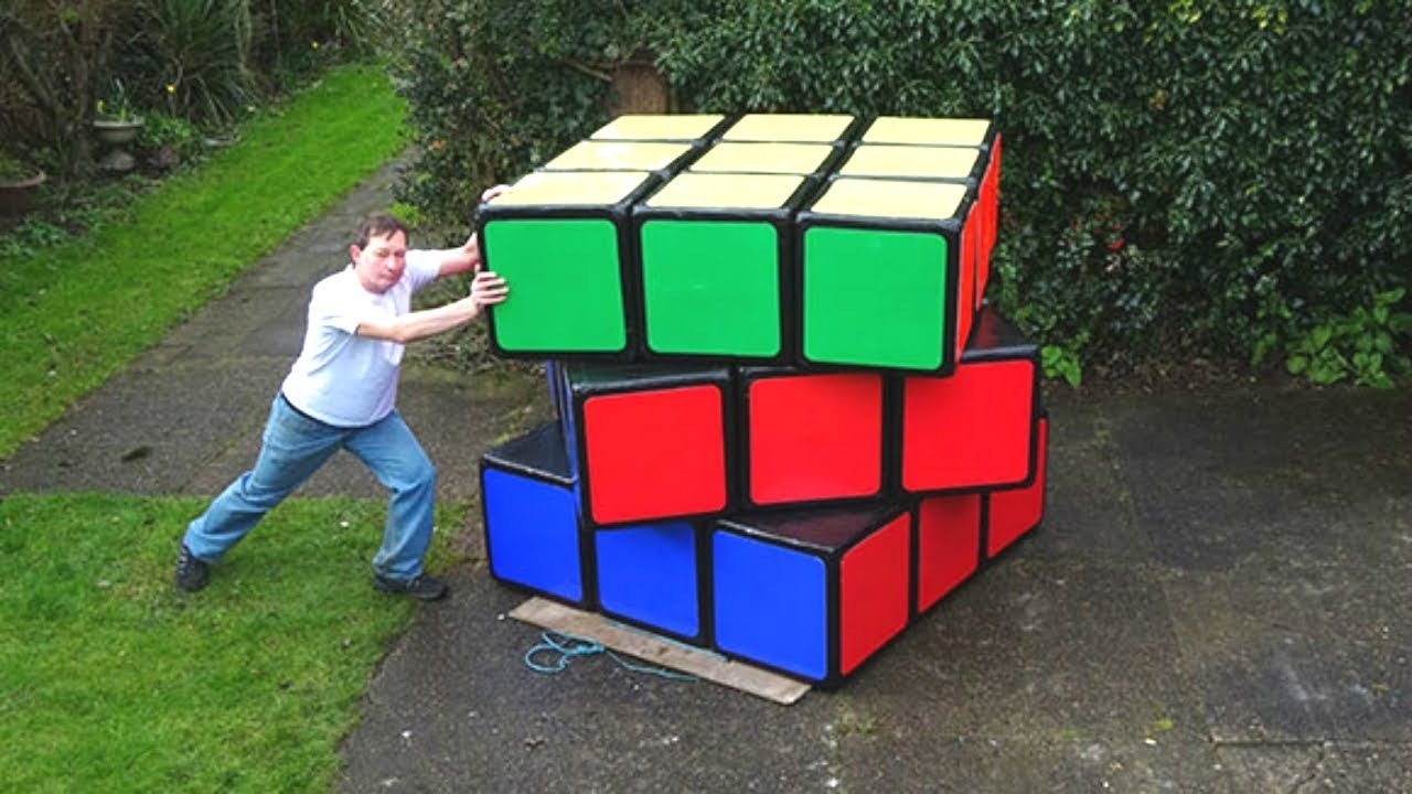 Big cube. Кубик Рубика 33x33x33. Самый большой куб Рубика 3х3 в мире. Самый большой кубик Рубика в мире. Кубик рубик 1000000x1000000.