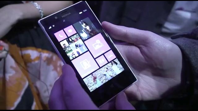 MWC 2013: Lumia 720 and 520 (the verge)