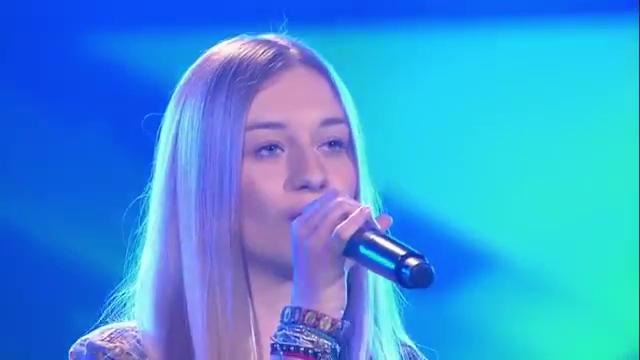Miley Cyrus – Wrecking Ball (Pia) – The Voice Kids 2014 – Blind Audition