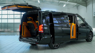 2023 Custom Black Mercedes V300 – Luxury Business Van in Detail