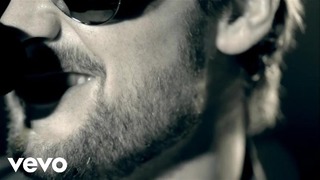 Eric Church – Drink In My Hand (Official Music Video)