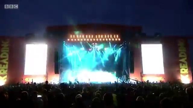 Bring Me The Horizon – Sleepwalking Live at Reading Festival 2015