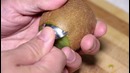 Как Почистить Киви Быстро и Просто