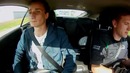 Очень быстрый ягуар на треке