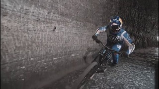 Marcelo Gutiérrez Rides Into the Earth: Colombia | Downhill MTB