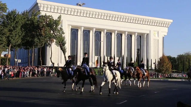 Конный парад в Ташкенте