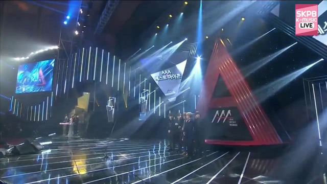 Kim Yoo Jung & BTS win Best Icon Awards @ 2016 아시아 아티스트 어워즈 Asia Artist Awards