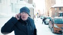 Снег с крыши упал на машину
