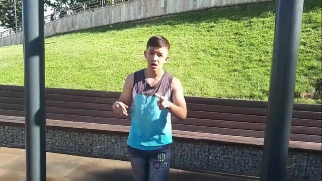 Качаем низ груди