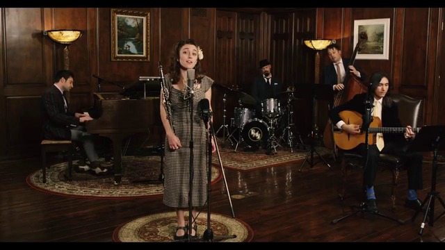 No Surprises – Vintage 1930s Jazz Radiohead Cover ft. Chloe Feoranzo