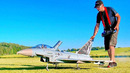 Гигантская радиоуправляемая модель реактивного истребителя EUROFIGHTER TYPHOON