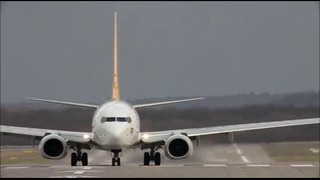 Посадка самолетов при сильном боковом ветре