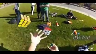 Сборка кубика Рубика в воздухе