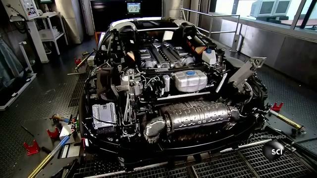 How It’s Made: Dream Cars S02E01 – Bugatti Veyron