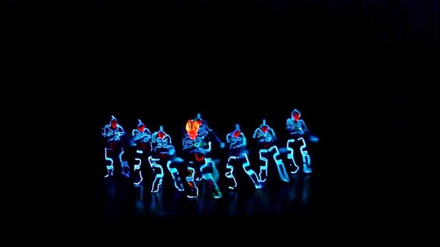 Amazing Tron Dance performed by Wrecking Orchestra (Better Quality)