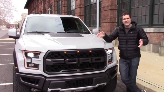 Doug DeMuro. Вот почему Ford F-150 Raptor 2017 года стоит $65 000