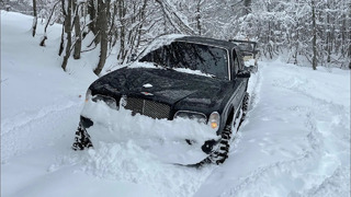 OffroadSPB. Bentley Arnage on 40 maxxis trepador vs Gaz69 in deep snow!) Самый лучший пухляк)
