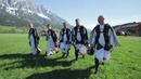 Wing suit team and acrobatic gliders stunt flying – Akte Blanix 3