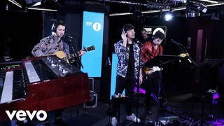 Jonas Brothers – Someone You Loved | BBC Radio1 | Live Lounge