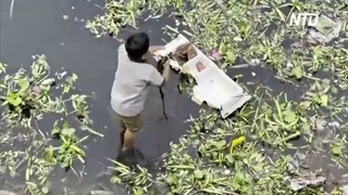 Жизнь у мёртвой реки: главная артерия столицы Бангладеш утопает в мусоре
