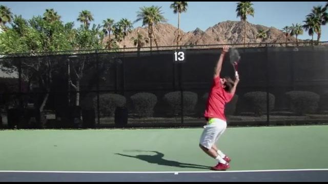 Мария Шарапова и Новак Джокович воруют шарики в рекламе теннисных ракеток