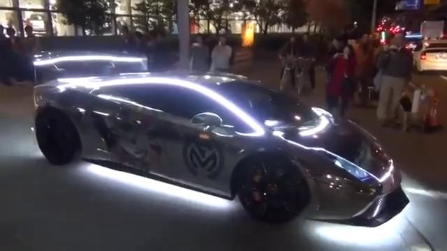 Парад суперкаров в Японии