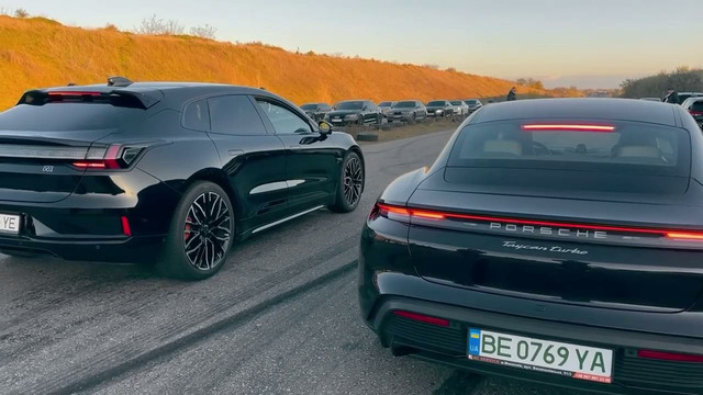 Zeekr 001 VS Porsche Taycan turbo – ОБГОНИТ ли КИТАЕЦ