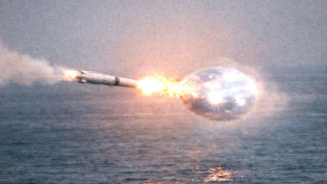 Ракета Ударила по Объекту Но Он Даже Не Сбился с Курса