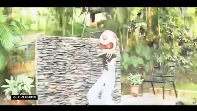 Девушки против Парней – Футбольные финты – YouTube