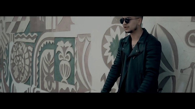 ADEYSAHIN – Другая в белом платье