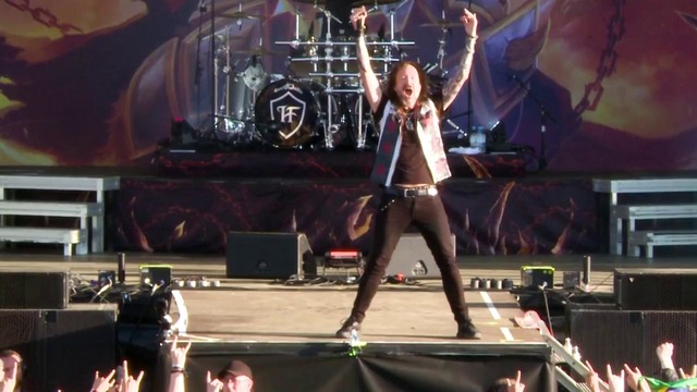 Hammerfall – One Against The World (Official Live Video) 2019
