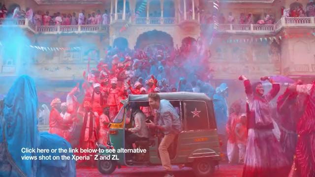 Красивая реклама SONY: Xperia™ Z TV Ad – Sound, vision, colour, detail from sony