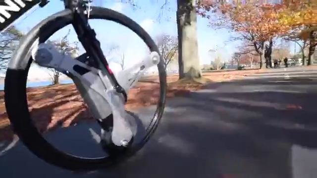 Велосипед с движком в колесе