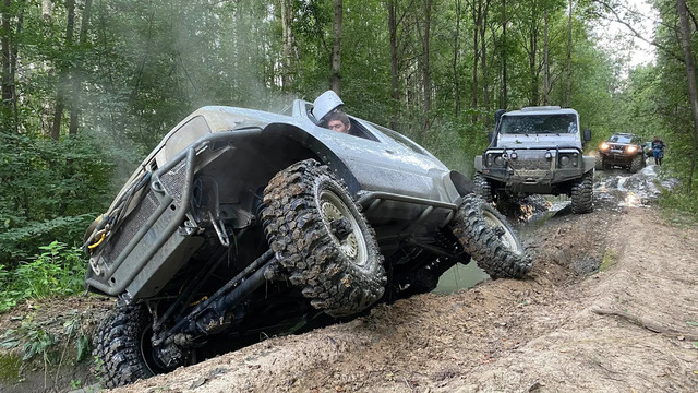 OffroadSPB. У жиги 300 сил не выдержала коробка, но валила на все бабки