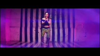 Thalía – Como Tú No Hay Dos ft. Becky G