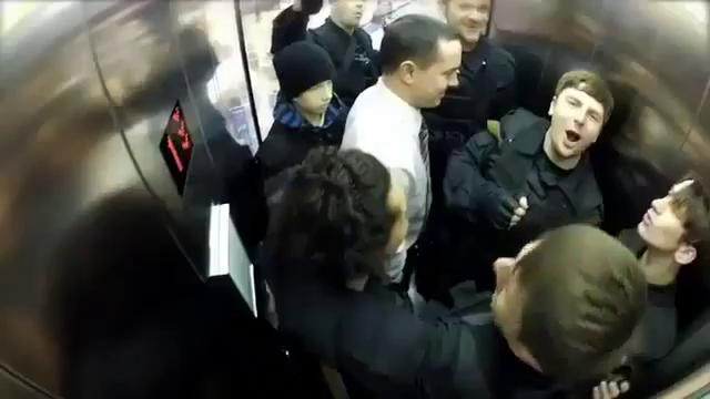 Розыгрыш в лифте