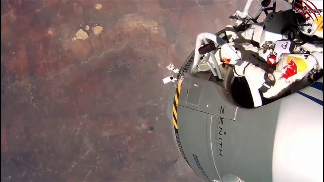 Прыжок из космоса с 40км на землю с камерой GoPro (перевод)